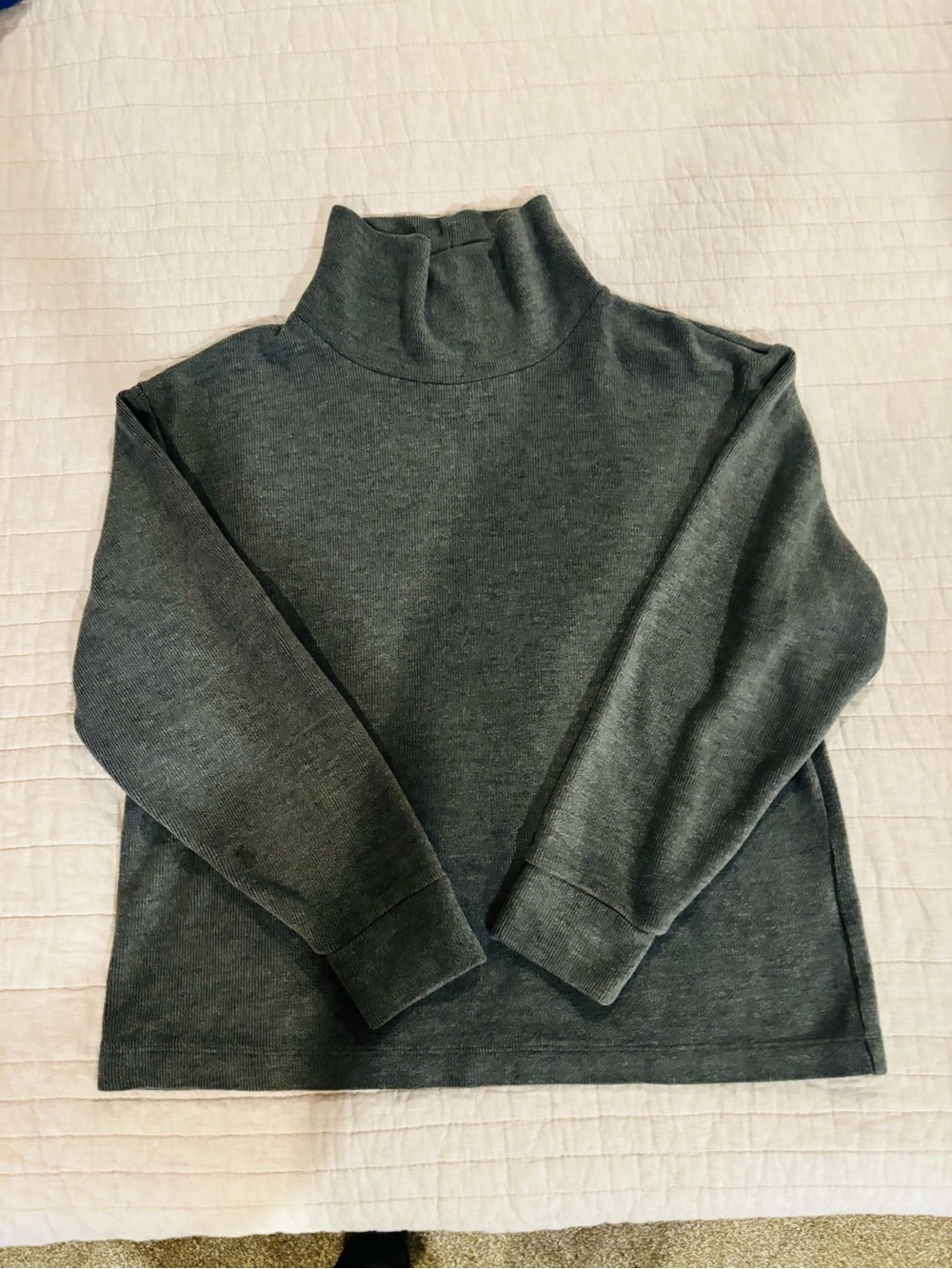 Uniqlo Women's Dark Charcoal Turtleneck Sweater